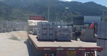 梅州 芝麻白仿形路沿石，直形路沿石