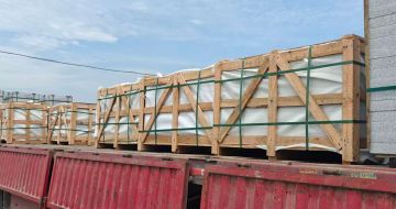 梅州 芝麻白花岗岩地铺石出口专车-泰国游