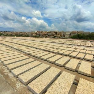 梅州 黄金麻荔枝面花岗岩石材地铺石防护中