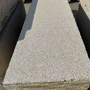 梅州 黄金麻花岗岩荔枝面毛板，半成品