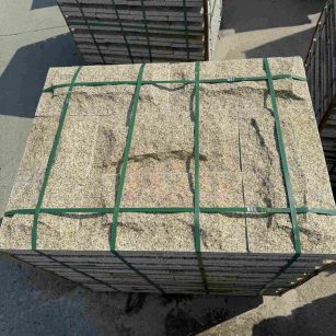 梅州 黄金麻花岗岩石材自然面蘑菇石成品