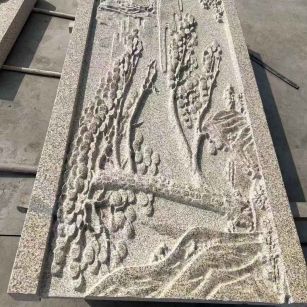 梅州 黄金麻雕刻板浮雕迎客松