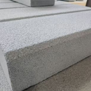 梅州 芝麻灰荔枝面路沿石