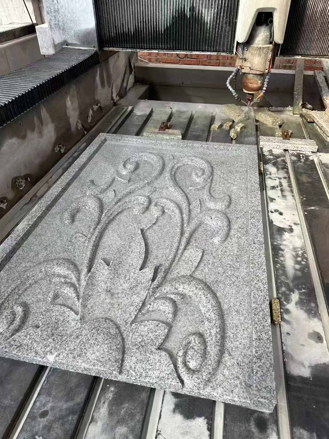 梅州 白麻别墅干挂雕花板