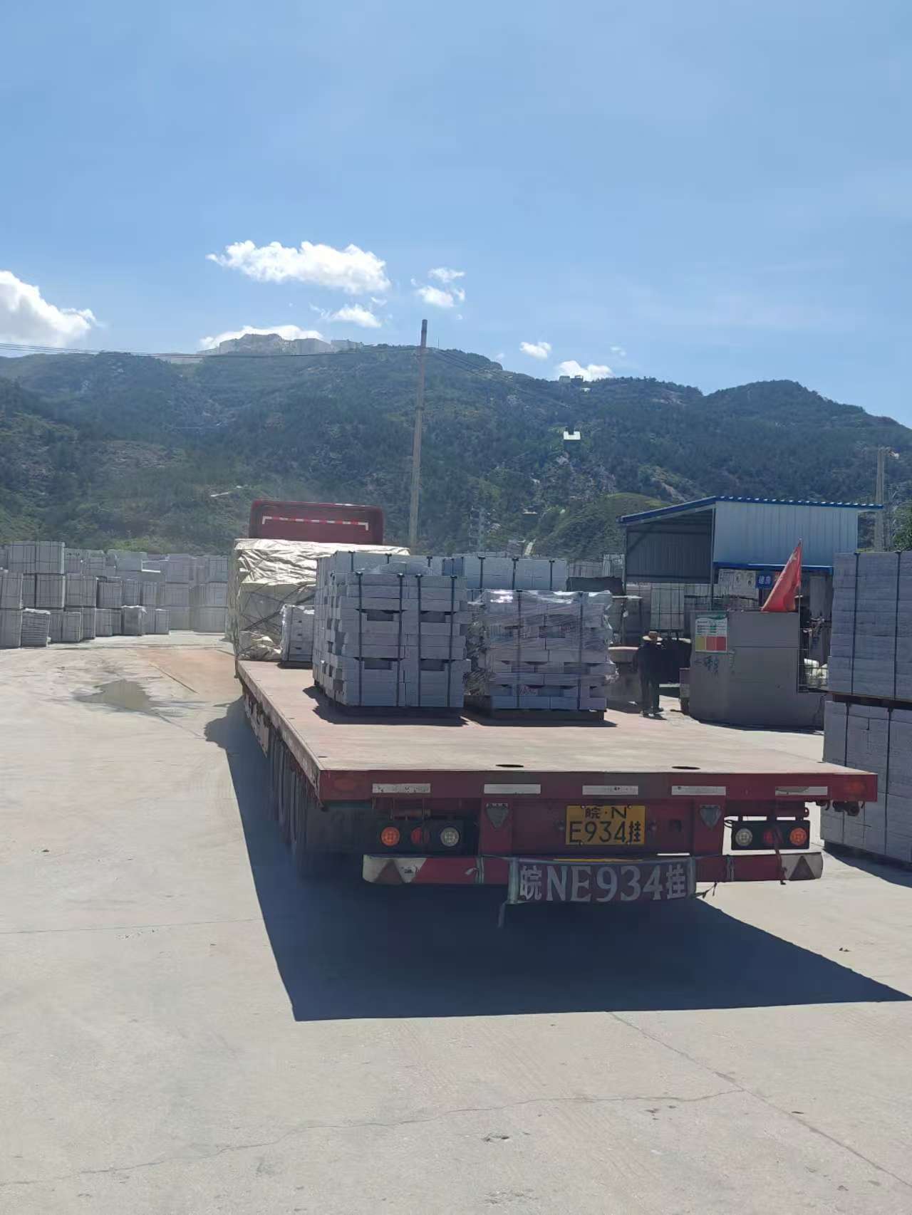 梅州 芝麻白仿形路沿石，直形路沿石