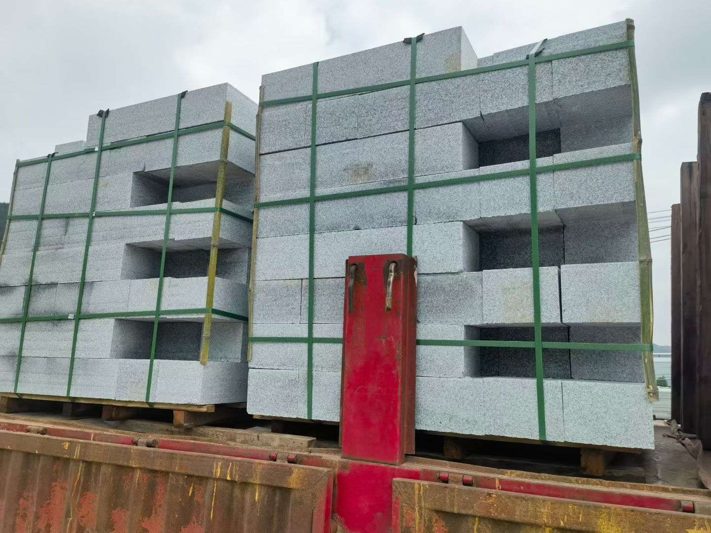 梅州 芝麻白花岗岩路沿石，平石，路侧石，马路牙子，路缘石，立缘石，平缘石等