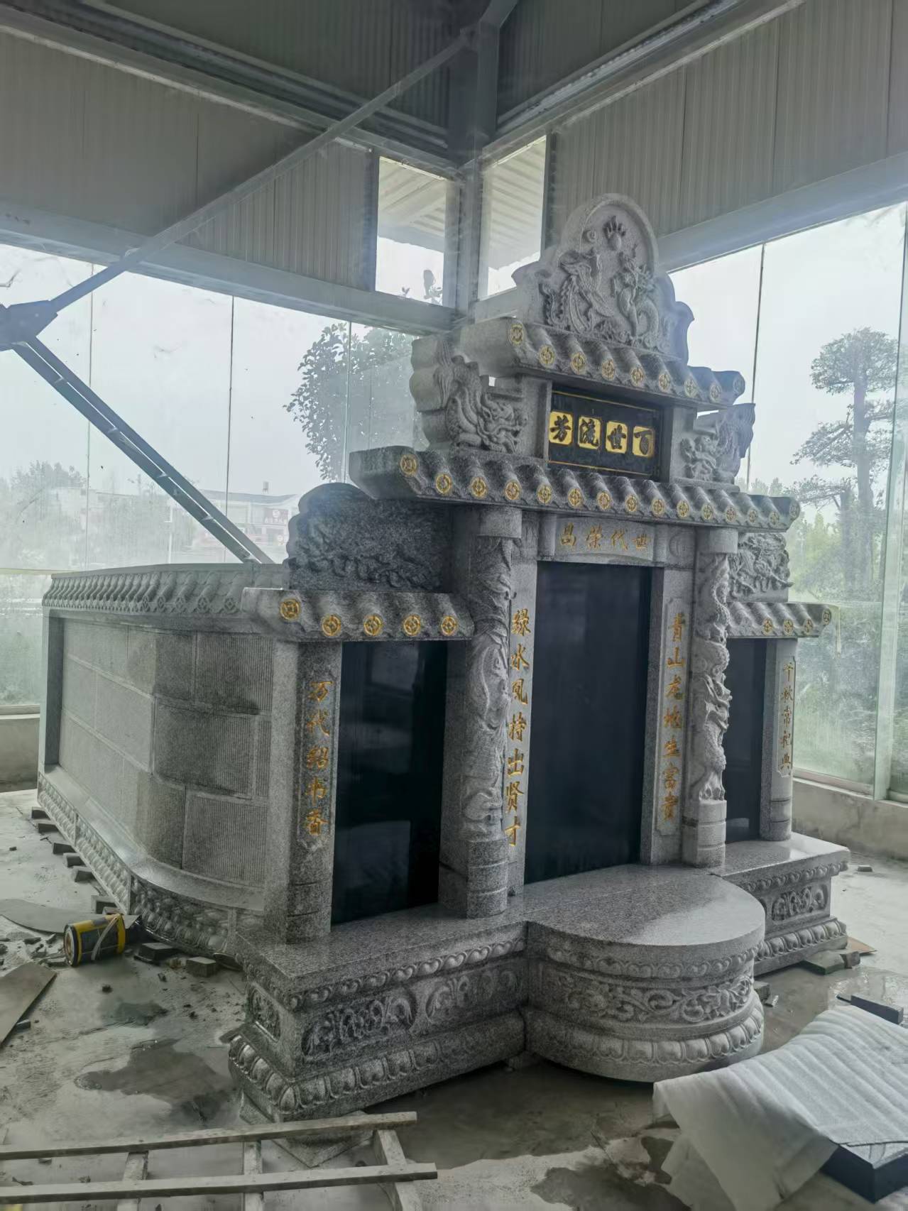 梅州 芝麻白墓碑效果展示图