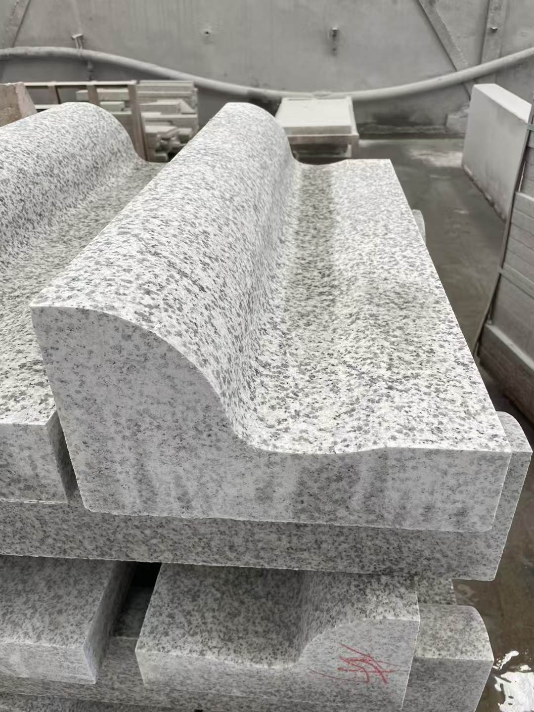 梅州 白麻花岗岩S型路沿石，路侧石，马路牙子等