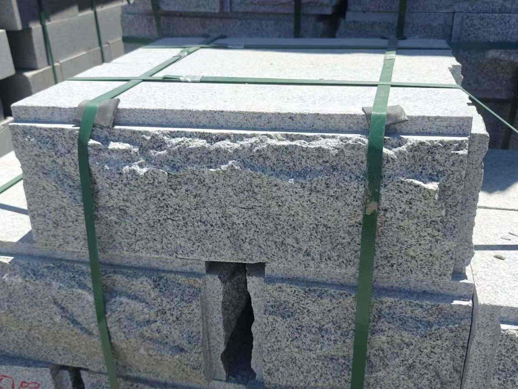 梅州 芝麻白花岗岩自然面成品