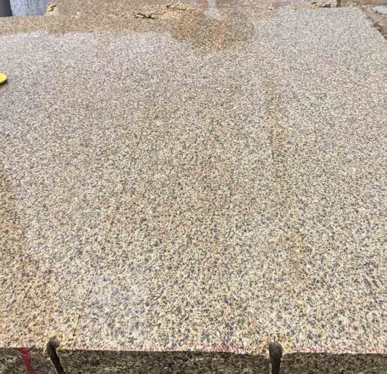 梅州 黄金麻花岗岩石材方料