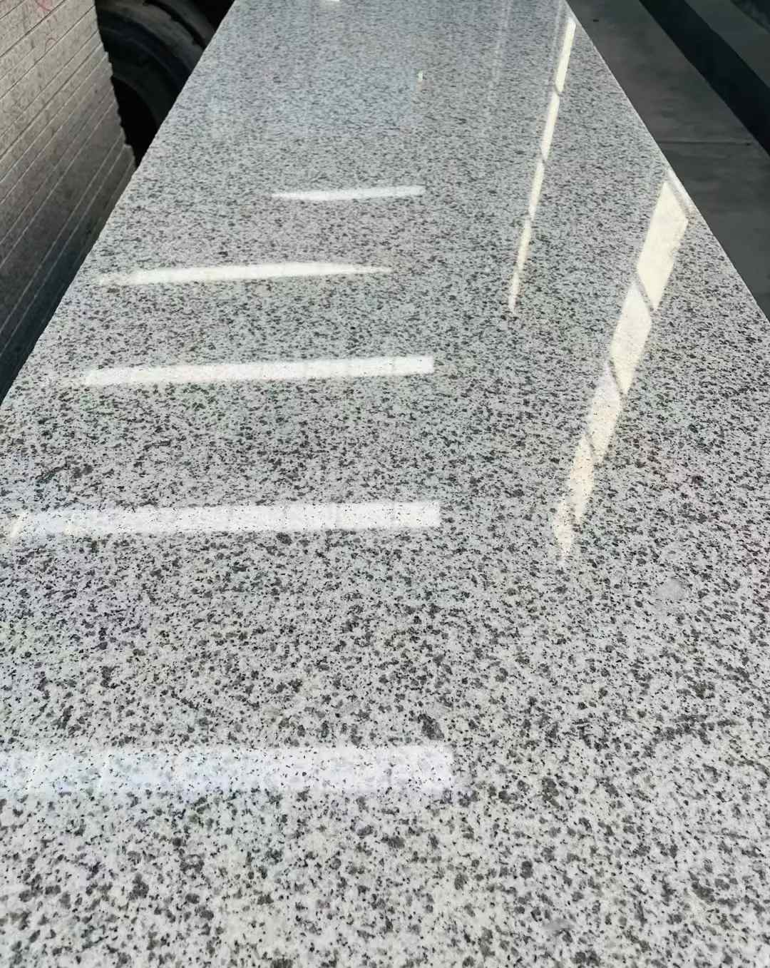 梅州 白麻花岗岩光面毛板